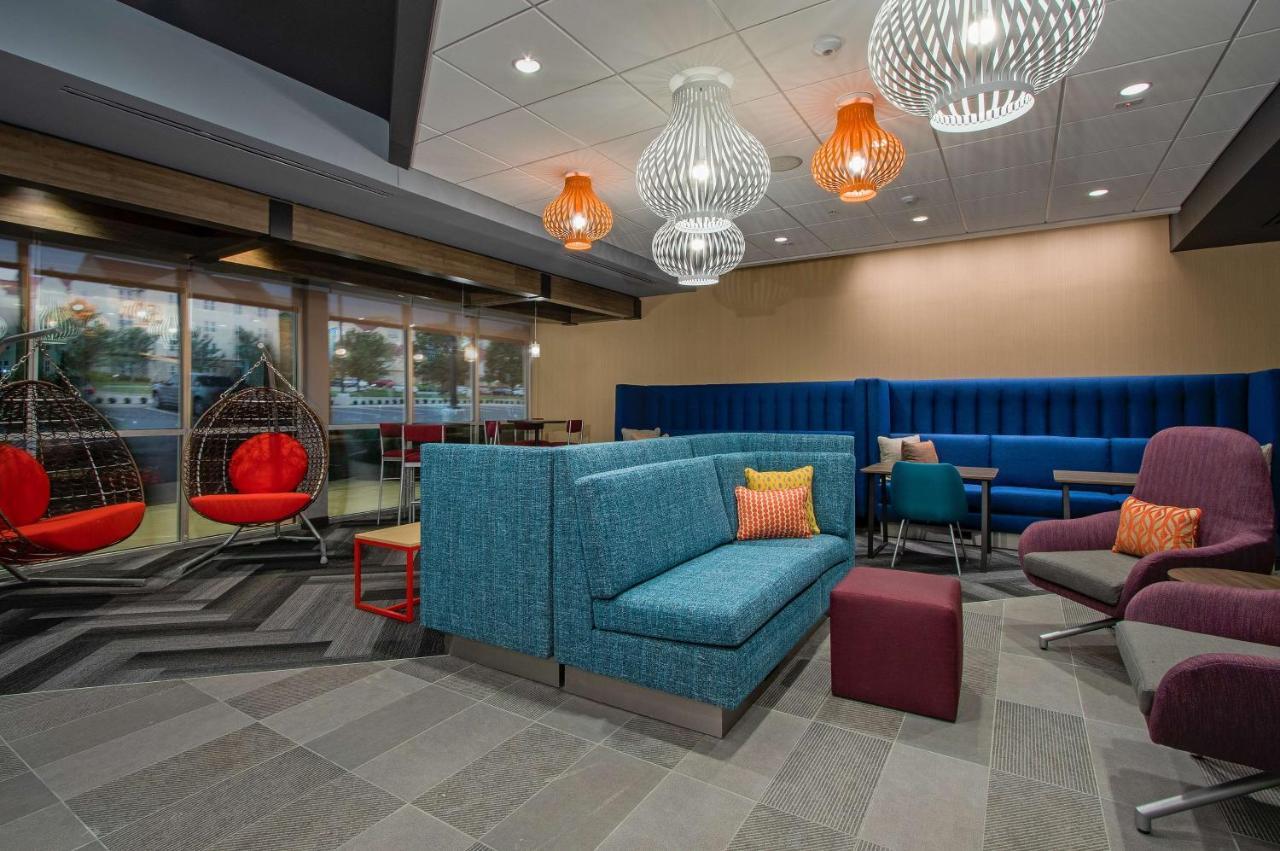 Tru By Hilton Columbus Airport Hotel Екстериор снимка