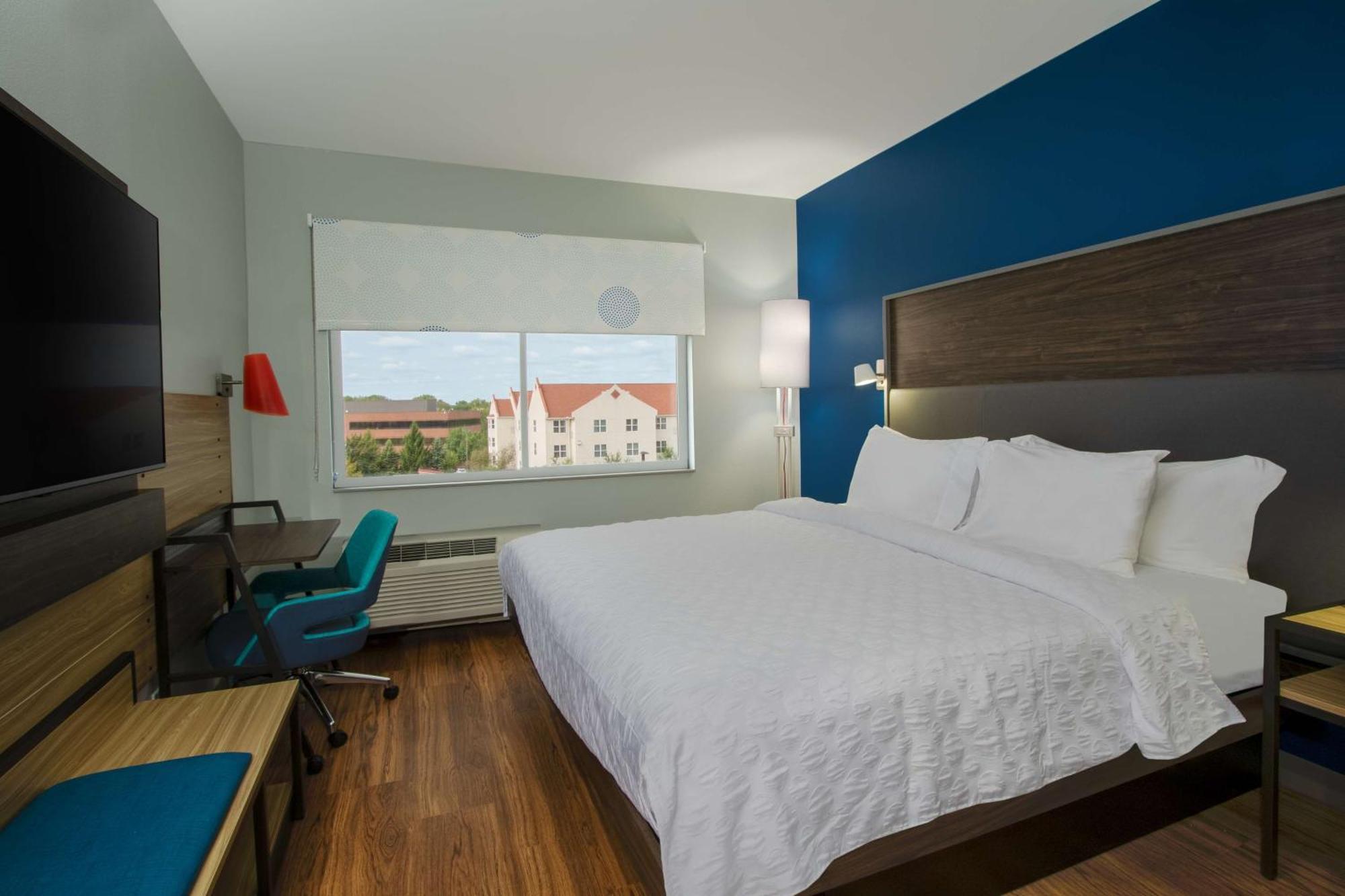 Tru By Hilton Columbus Airport Hotel Екстериор снимка